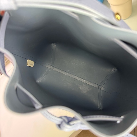 Mansur Gavriel Mini Bucket Bag Saffiano - Picture 6 of 13